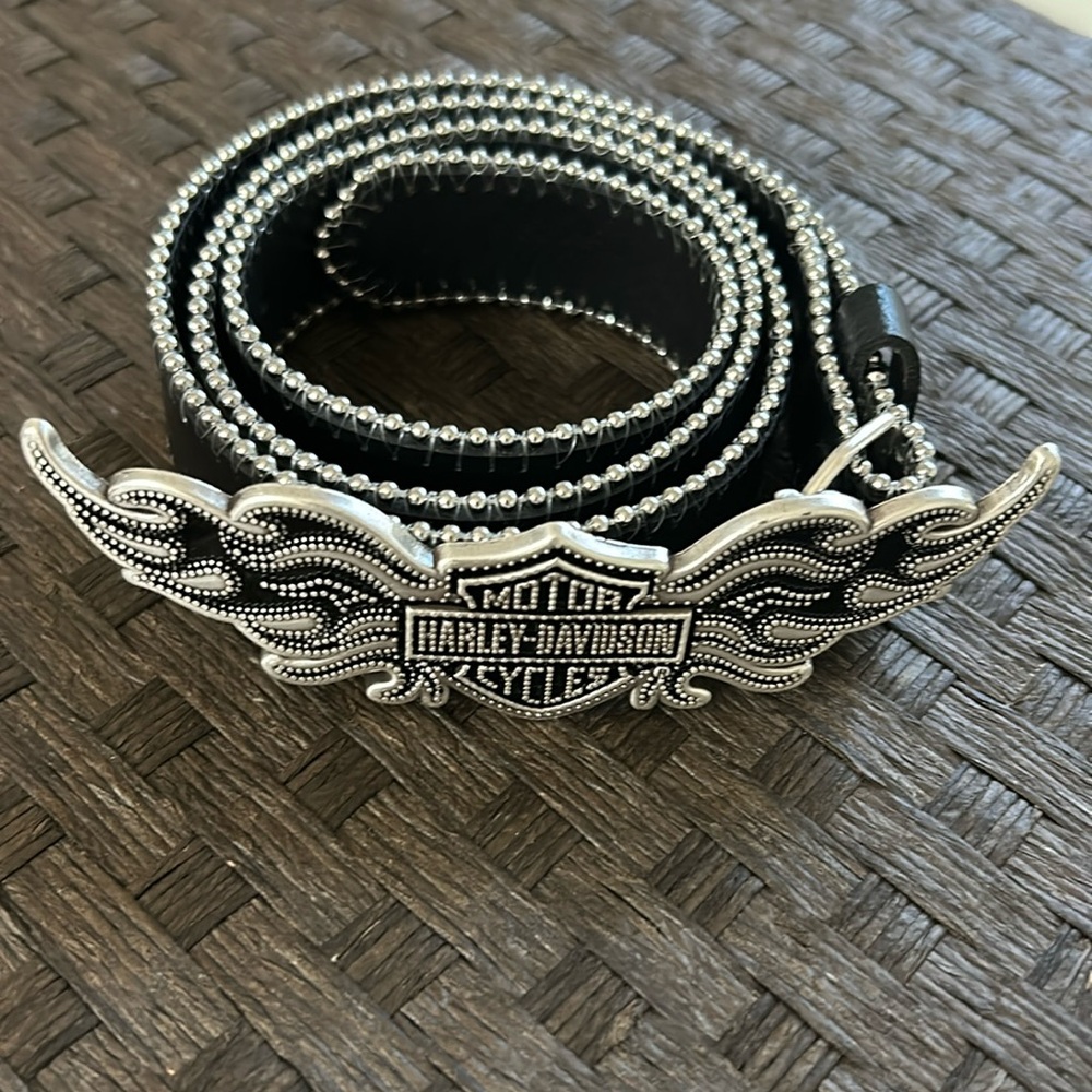 Size medium ladies Harley Belt used good condition